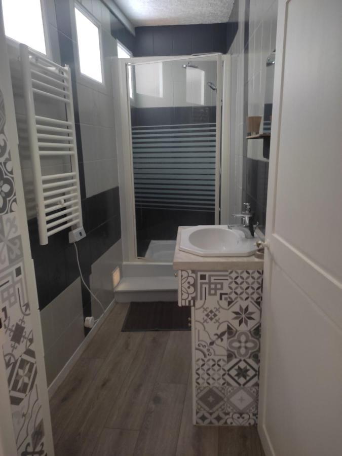 Sezane Apartment แบ็ง-เลส์-แบ็งส์ ภายนอก รูปภาพ