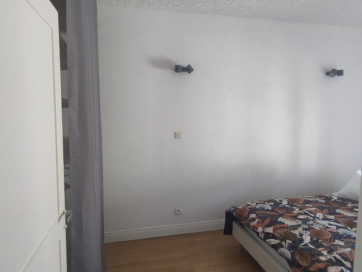 Sezane Apartment แบ็ง-เลส์-แบ็งส์ ภายนอก รูปภาพ